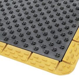 Comfy-Grip Anti-Fatigue Mat Corner Surface Detail